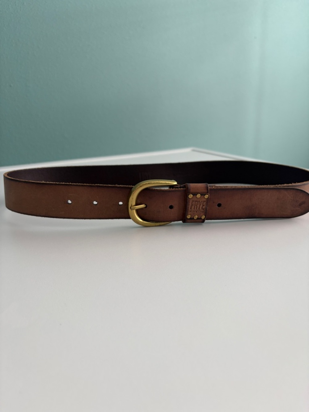 Frye Chestnut Brown Leather Belt with Brass Buckle M - Picture 2 of 6